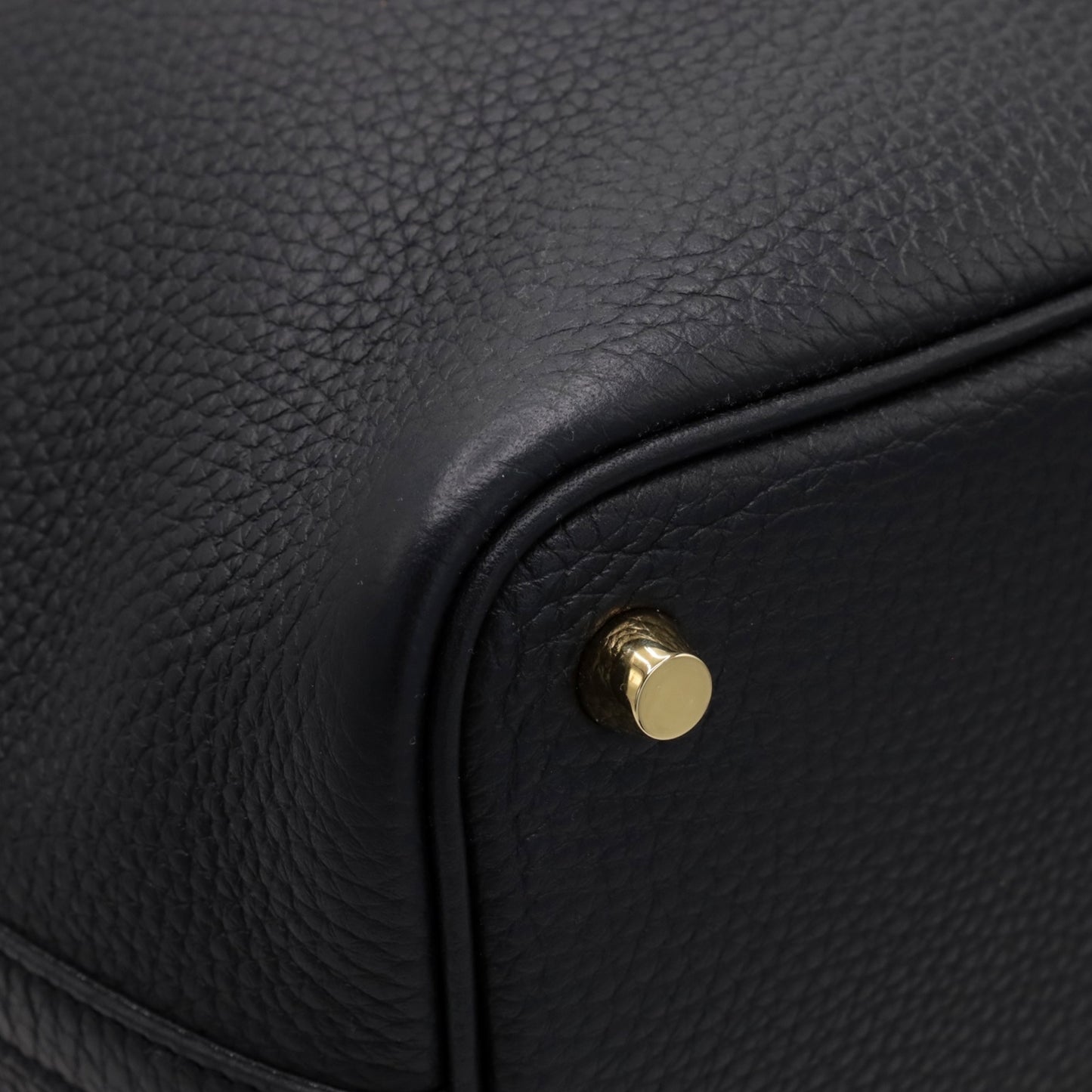 Picotin Lock PM Touch Torillon Clemence Alligator Black GP W Engraved