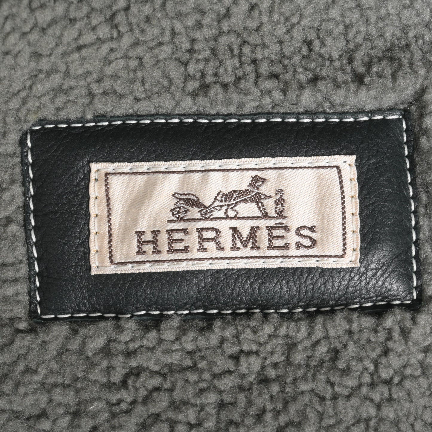HERMES ブルゾン ムートン カーキ 52