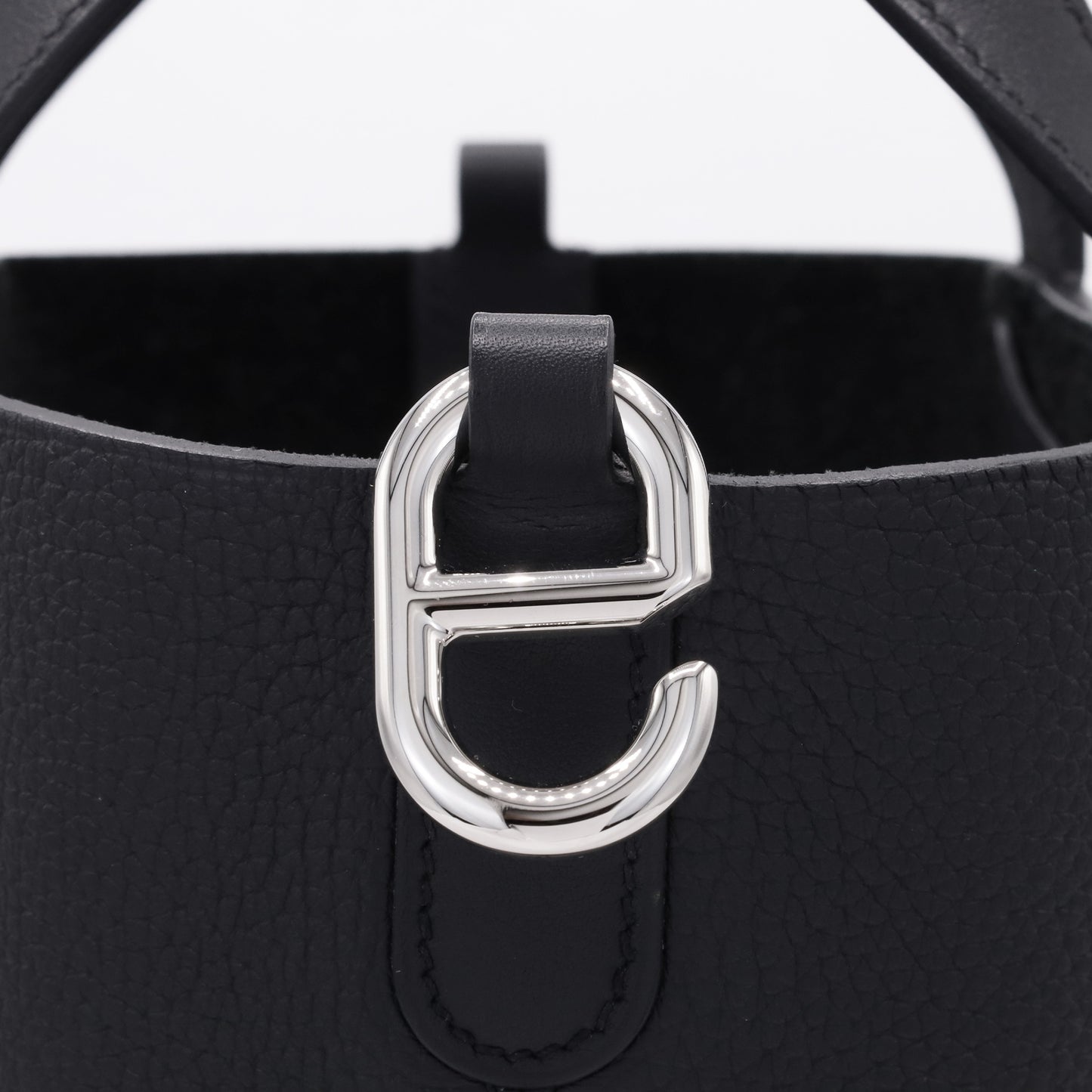 In the Loop 18 Torillon Clemence Black SS B engraved