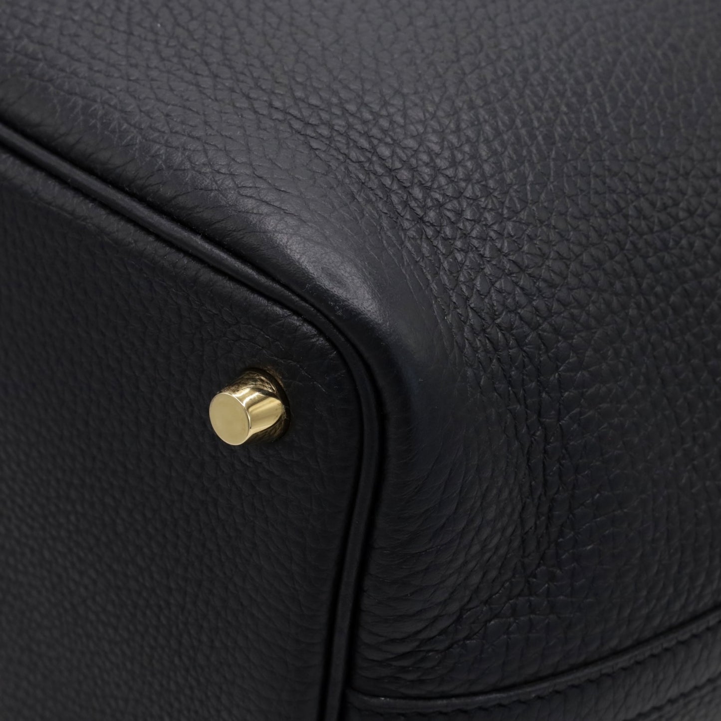 Picotin Lock PM Touch Torillon Clemence Alligator Black GP W Engraved