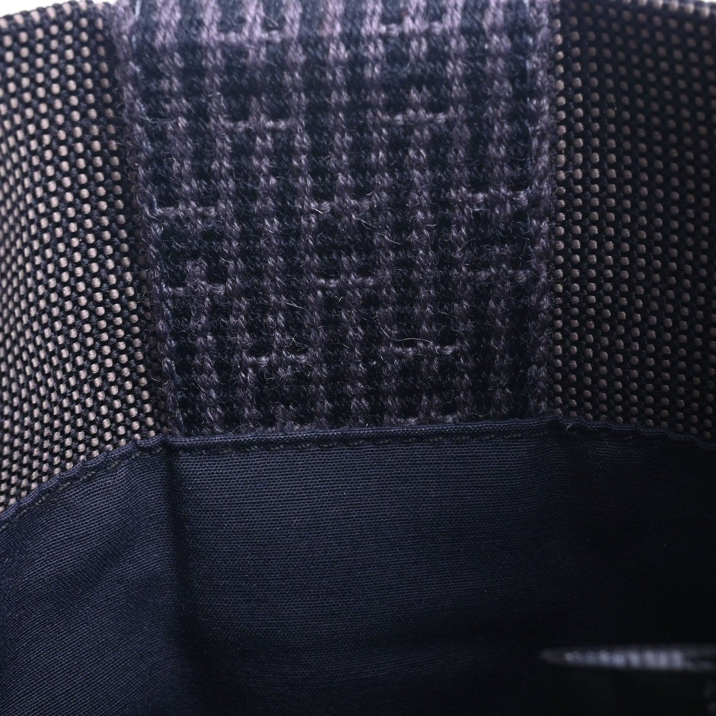 エールラインポシェット ナイロン グレー