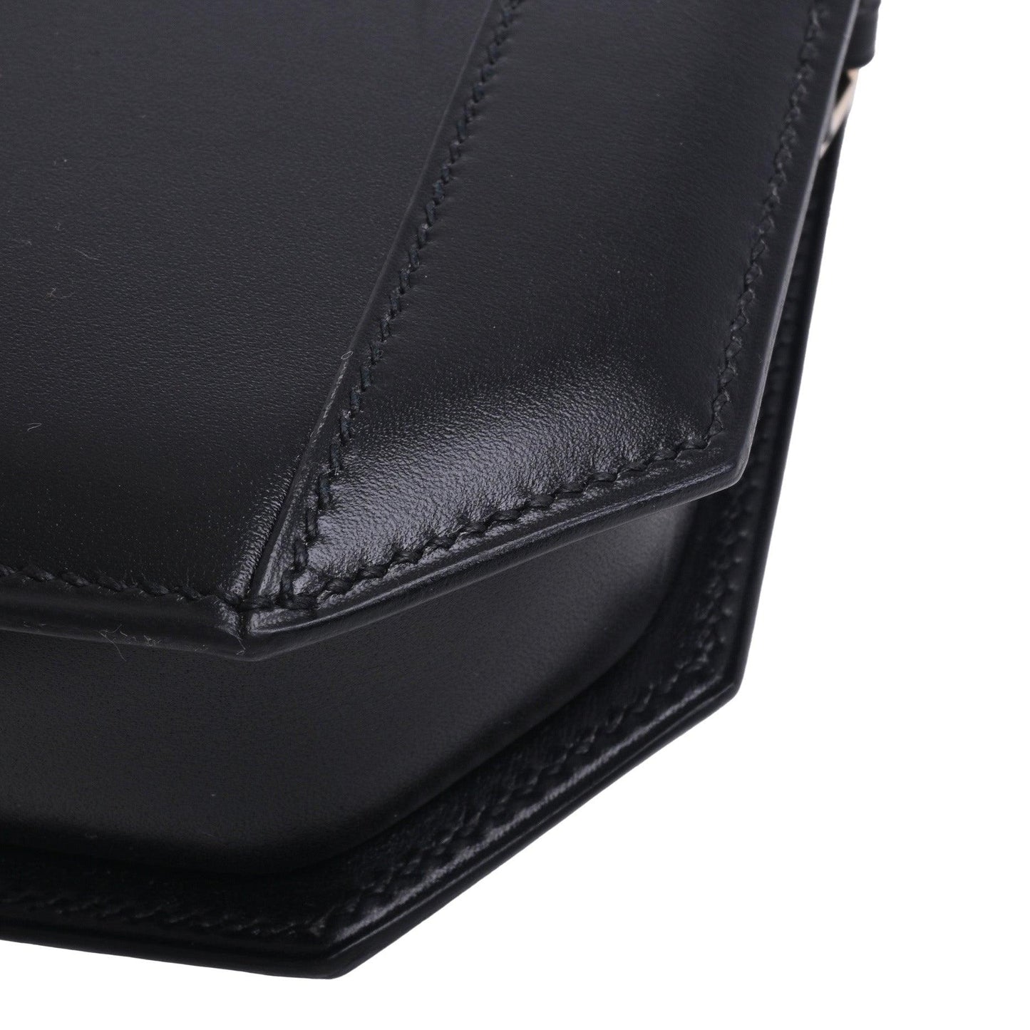 POUDRIER　ボックスカーフ　ブラック　GP　□R刻印