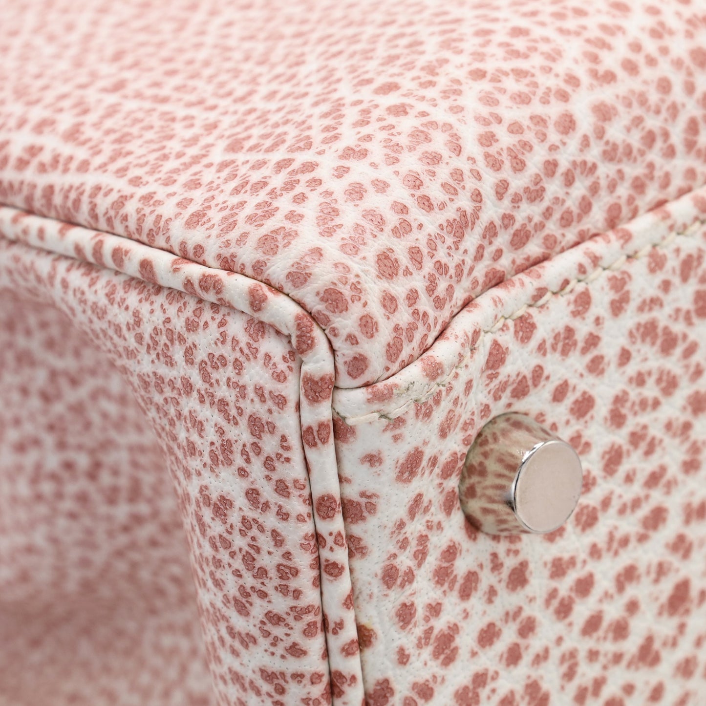 Kelly 32 Buffle Skipper - Pink Dalmatia SS □E stamp