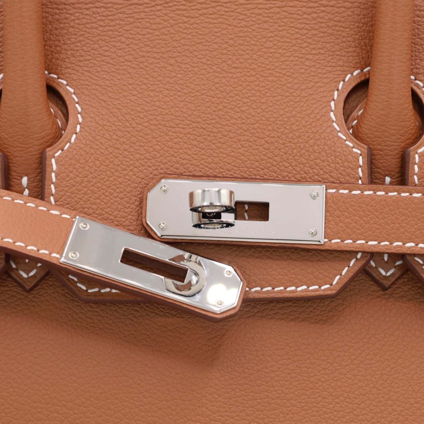 Birkin 肩带灯 29 Voever 颜色金色 SS W 雕刻