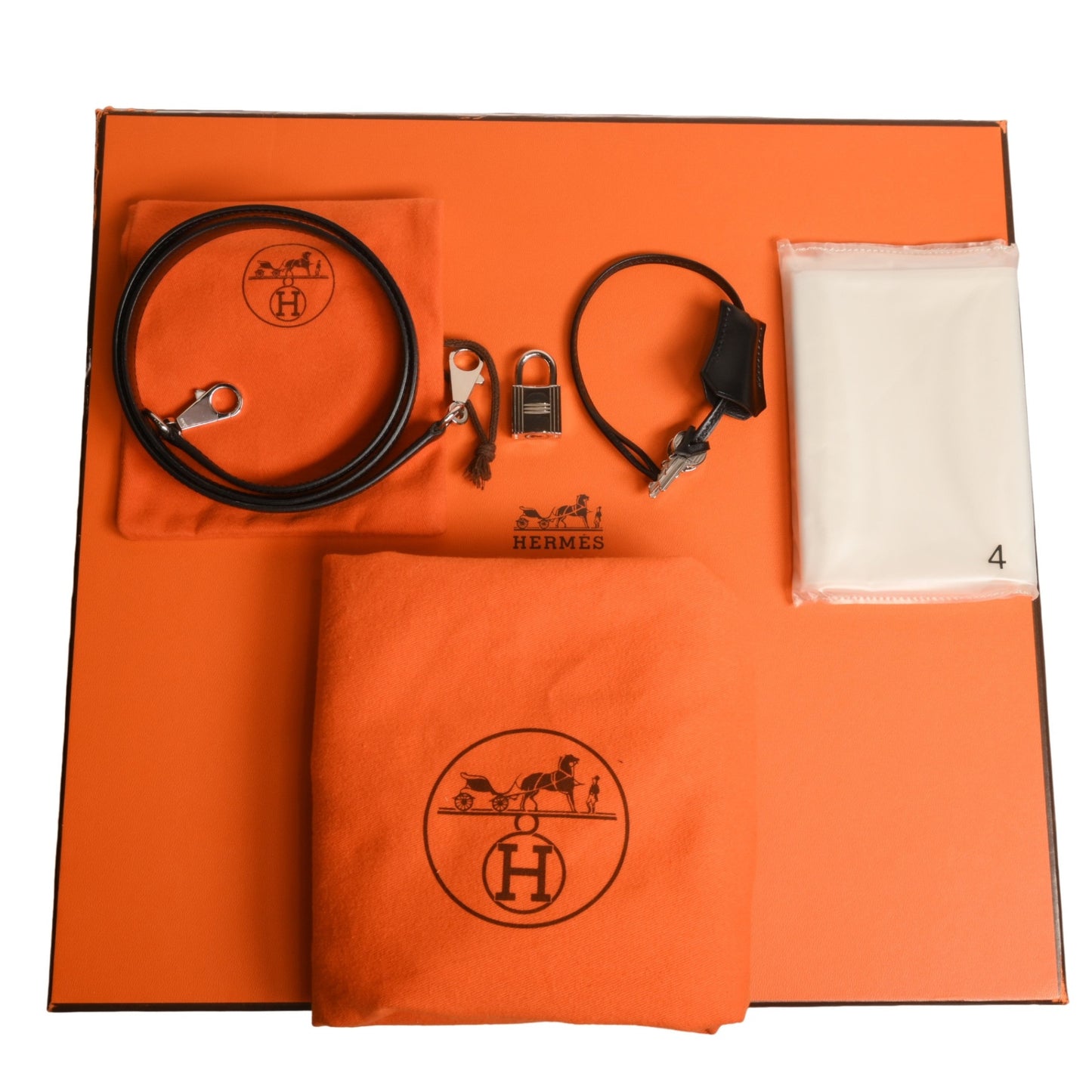 Bolid 31 Box Calf Black SS □H engraved