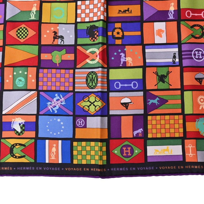 カレ90　HERMES EN VOYAGE　シルク　国旗柄　マルチカラー