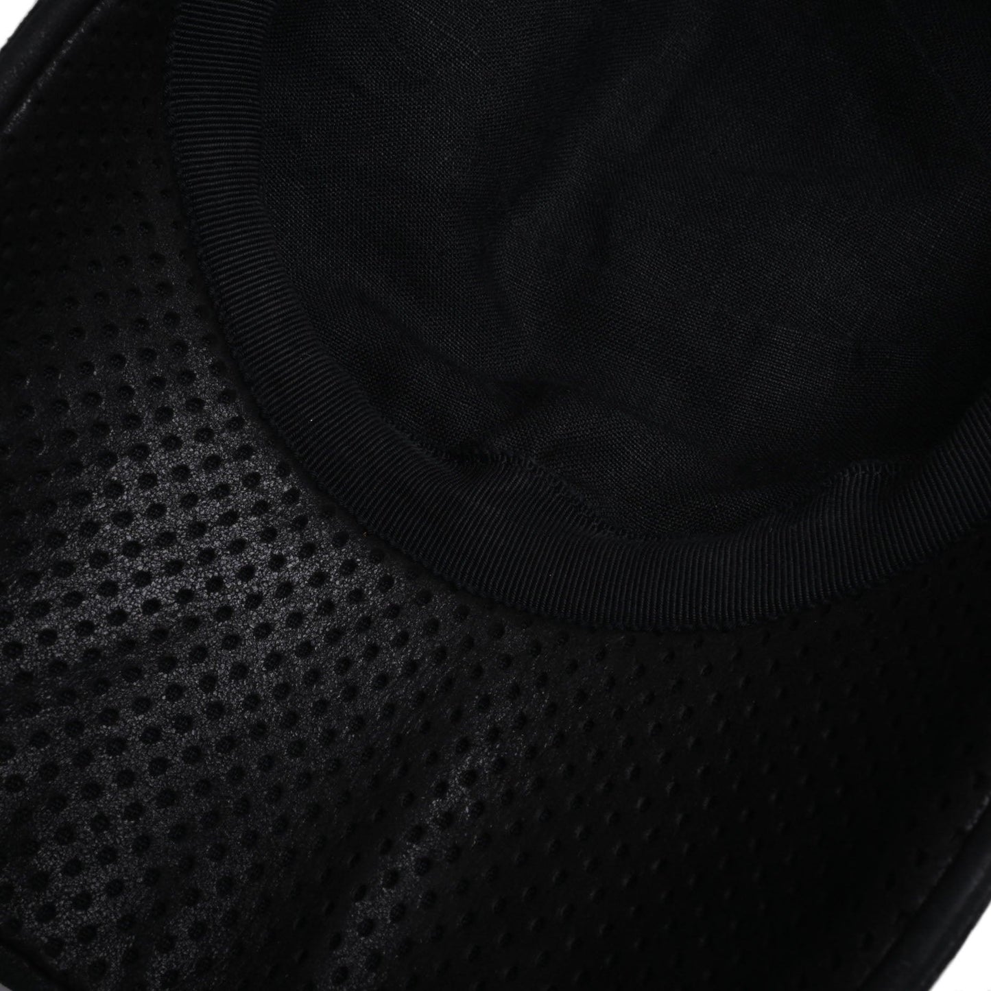 Jet Cap Punched Leather Black 61