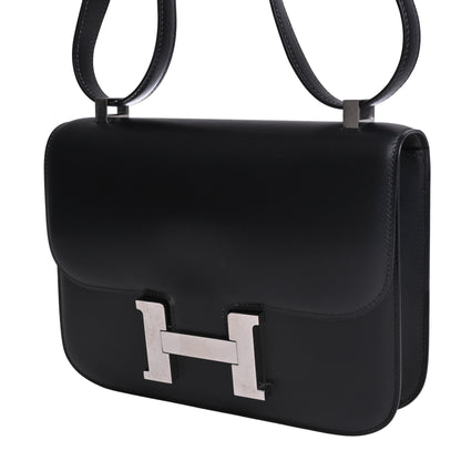 コンスタンス　ボックスカーフ　ブラック　SS　□E刻印