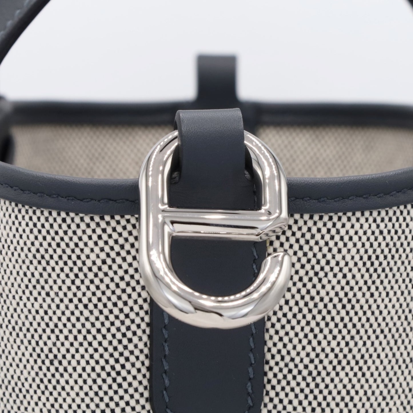 インザループ　トワルアッシュ　ヴォースイフト　グリミスティ　SS　W刻印