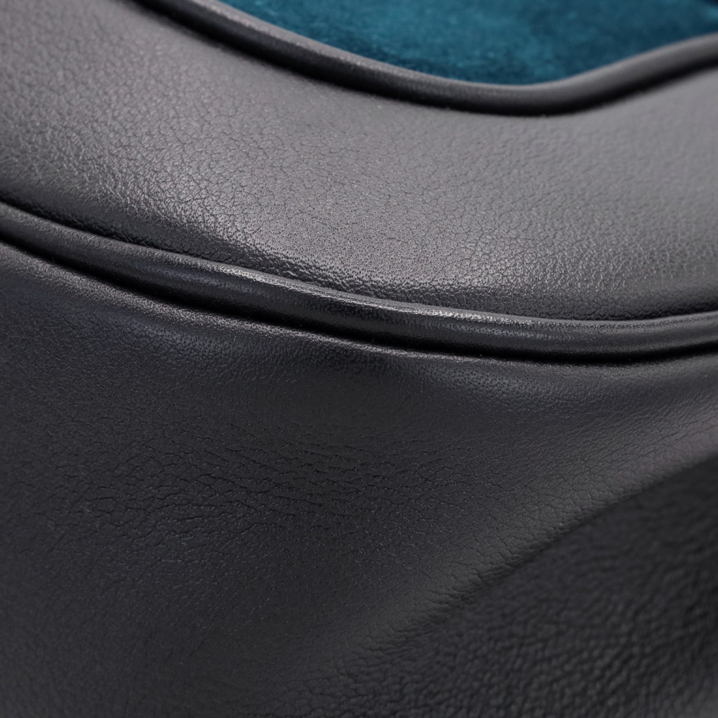 ベルリンヌミニ　ヴォースイフト　ドブリス　ブラック　ブルードガリス　SS　□Q刻印