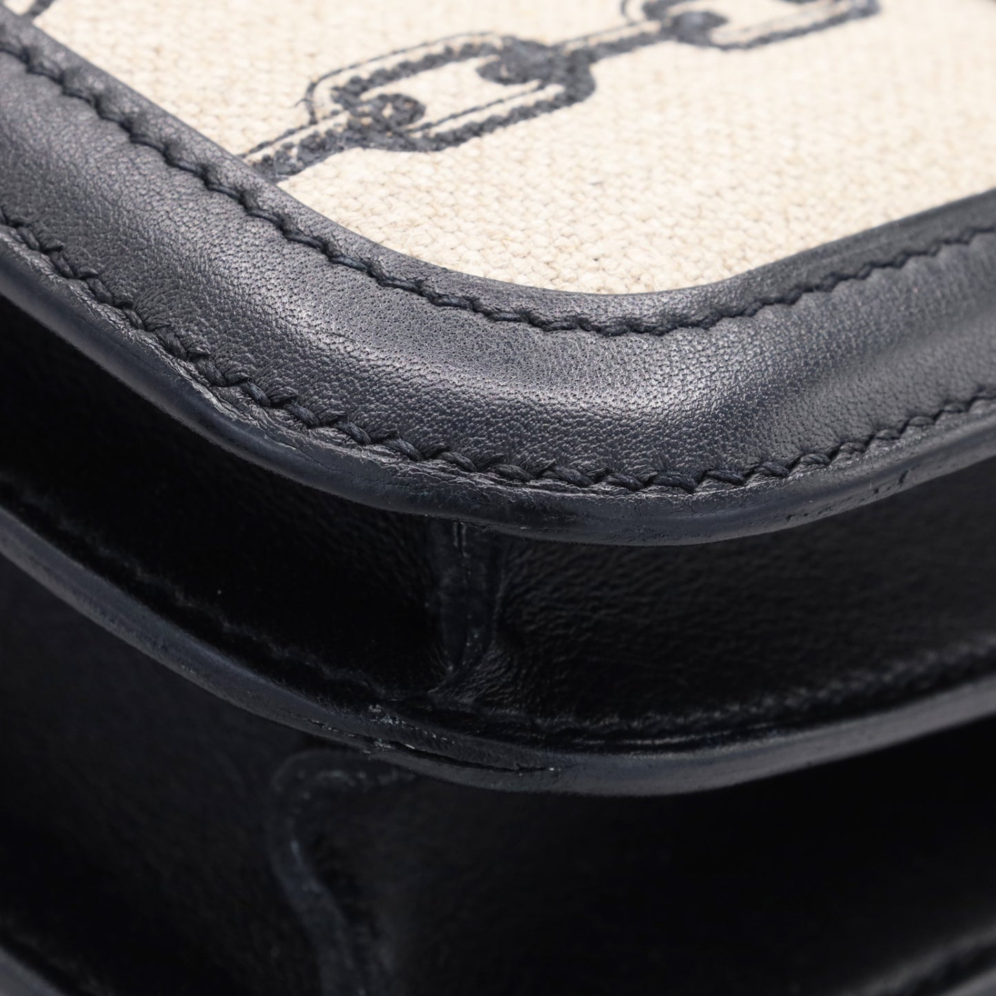 Constance 24 Deschene Toile de Camp Vaux Swift Black SS CStamp
