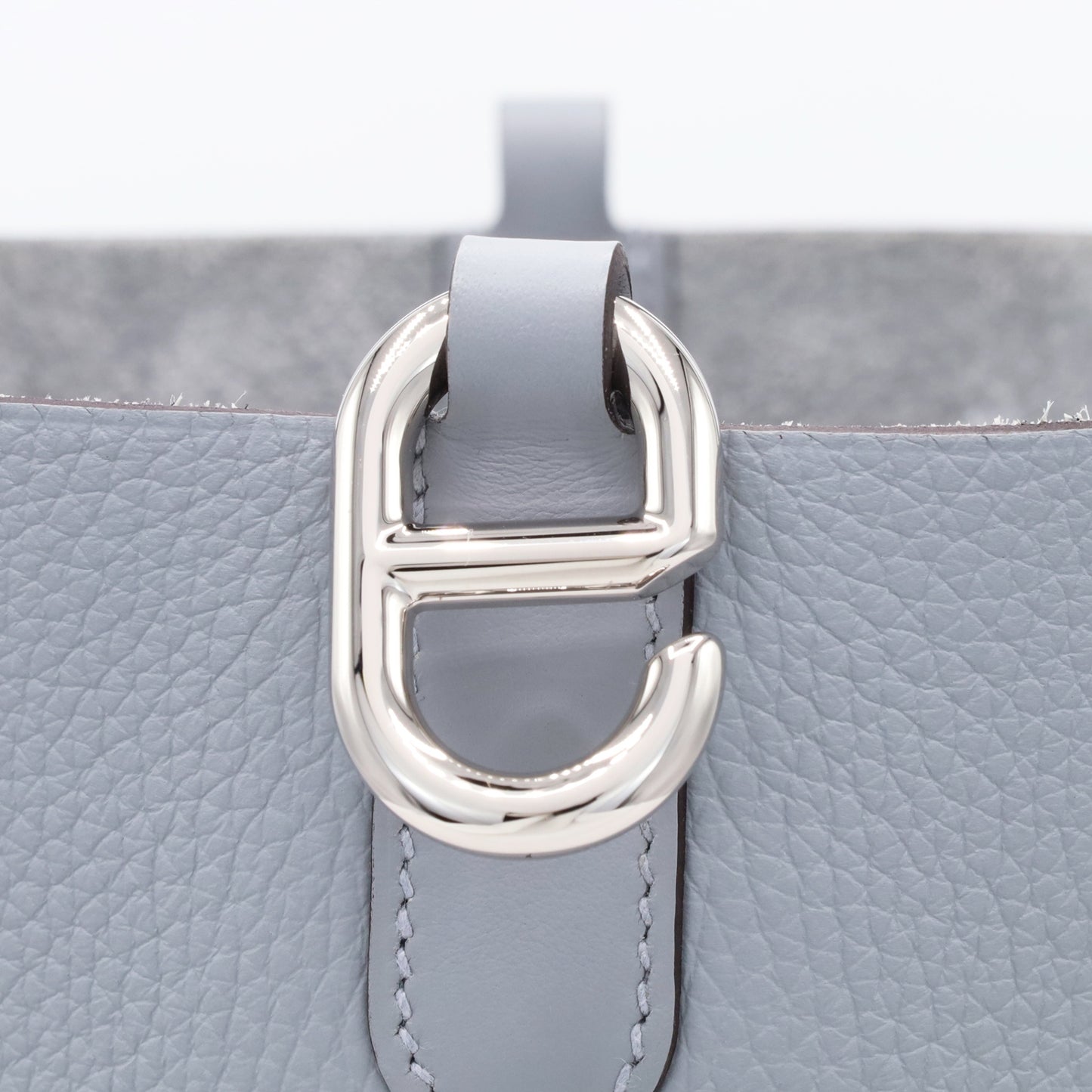 In the Loop 18 Taurillon Clemence Gripantin SS KStamp