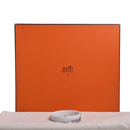 Kelly 28 Voor Swift Toile Ash White □K engraved