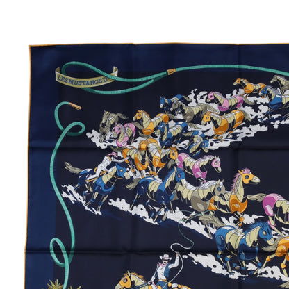 カレ90　ダブルフェイス　野生馬Ⅱ　シルク　ネイビー