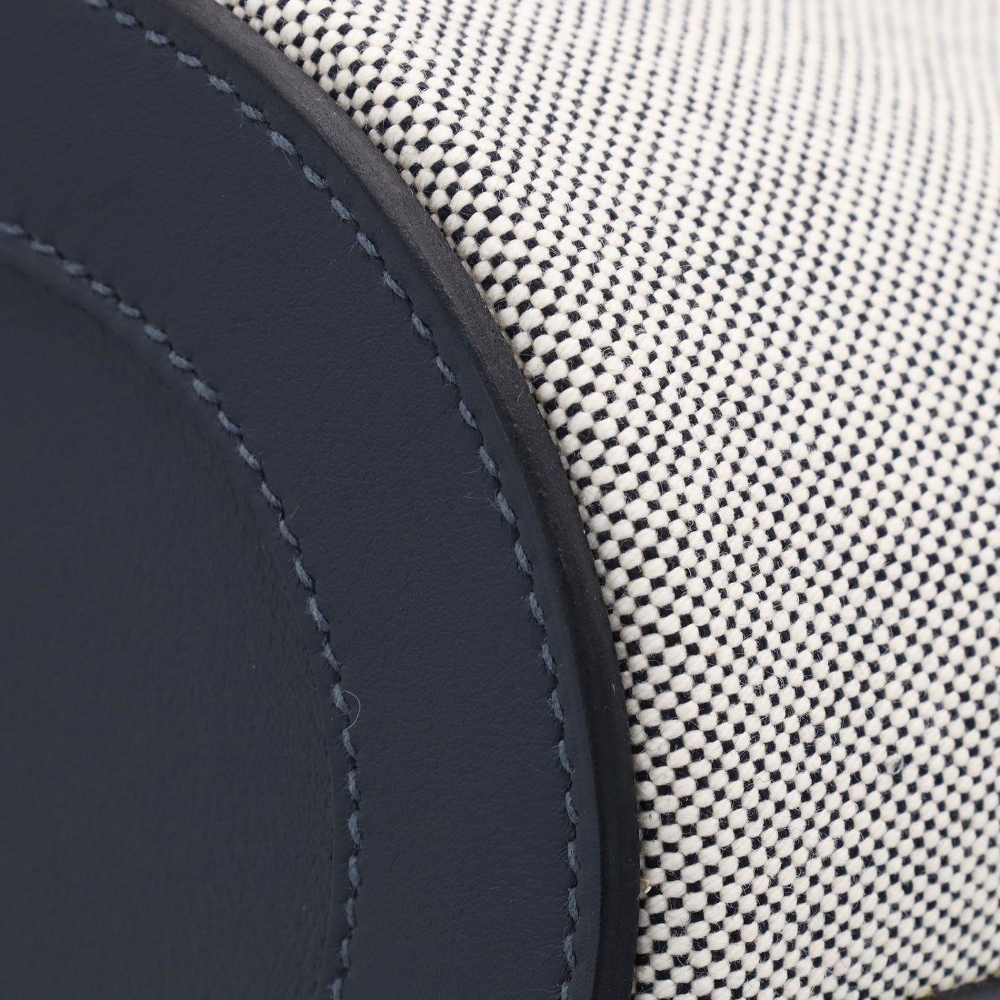 インザループ　トワルアッシュ　ヴォースイフト　グリミスティ　SS　W刻印